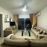 Cozy 2-bd Ap Near The Sea! Apartment