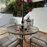 Apartment Cozy 2-bd Ap Near The Sea!