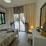 Cozy 2-bd Ap Near The Sea! Apartment Paphos