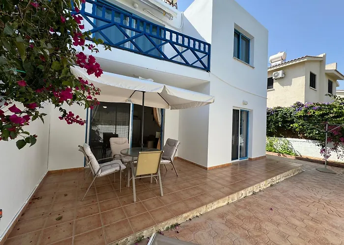 Lägenhet Cozy 2-bd Ap Near The Sea!