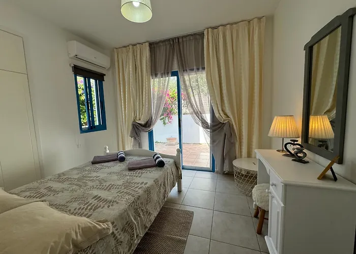 Lägenhet Cozy 2-bd Ap Near The Sea!