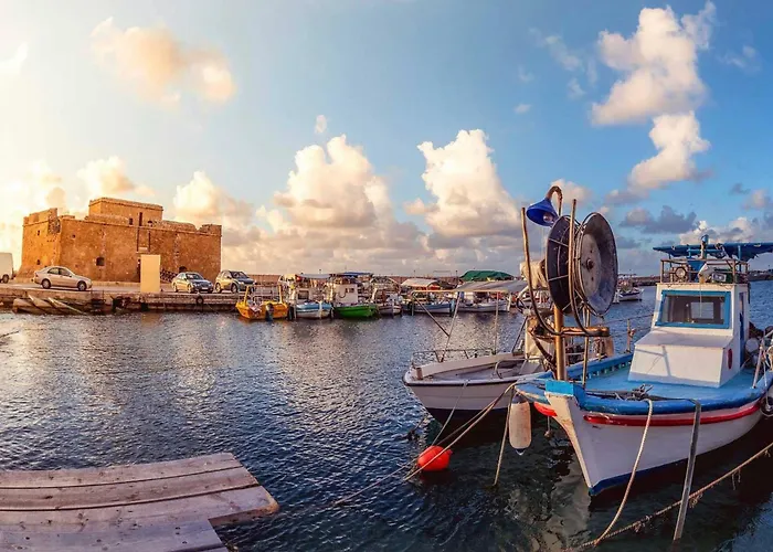 Cozy 2-bd Ap Near The Sea! * Paphos