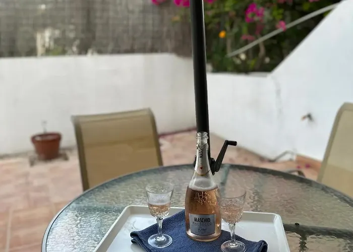 Lägenhet Cozy 2-bd Ap Near The Sea! *