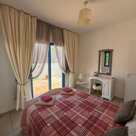 Cozy 2-bd Ap Near The Sea! Daire Pafos