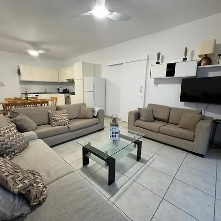 Apartmán Cozy 2-bd Ap Near The Sea! *