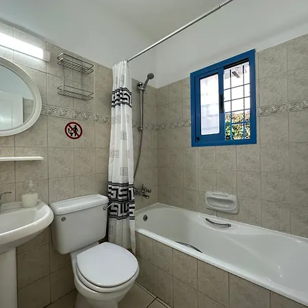 Cozy 2-bd Ap Near The Sea! Apartmán Paphos